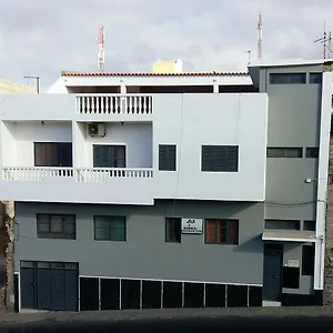 mix-2-mindelo.cape-verdehotels.com/